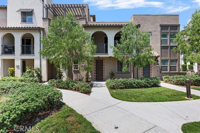Detail Gallery Image 3 of 40 For 8408 Spirit St, Chino,  CA 91708 - 3 Beds | 3 Baths