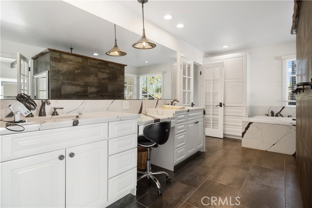 34150 Pauba Road, Temecula CA: https://media.crmls.org/medias/4ccb9249-7904-4eba-b59b-bfcb51e68428.jpg