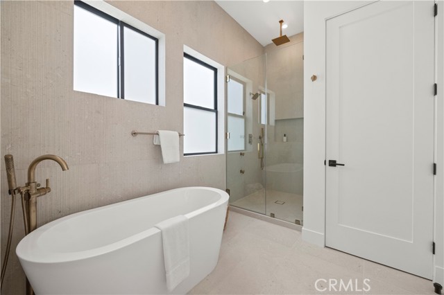 2111 Clark, Redondo Beach, California 90278, 4 Bedrooms Bedrooms, ,5 BathroomsBathrooms,Residential,For Sale,Clark,SB26059150