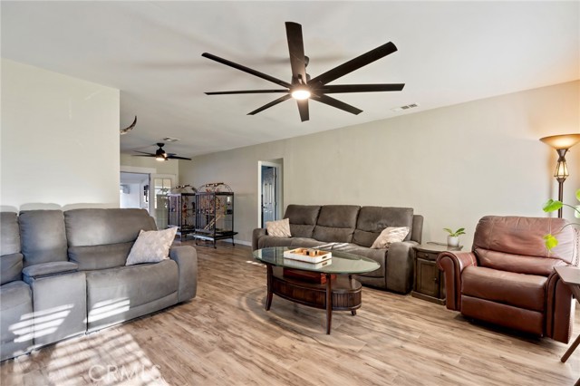 Detail Gallery Image 9 of 24 For 3078 Serrano, San Bernardino,  CA 92405 - 2 Beds | 2 Baths