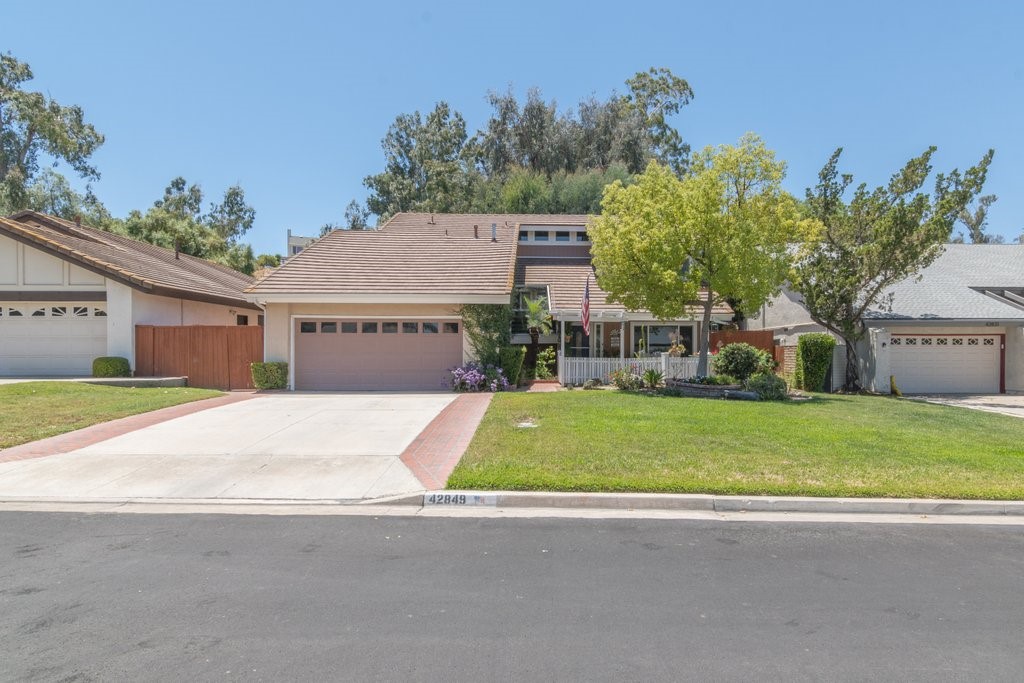 Detail Gallery Image 1 of 1 For 42849 Santa Suzanne Pl, Temecula,  CA 92592 - 4 Beds | 2/1 Baths