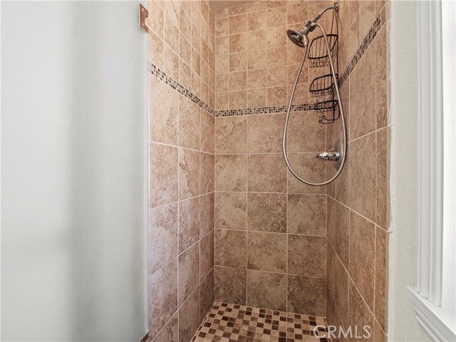 Detail Gallery Image 22 of 40 For 15242 Poppy Meadow St, Canyon Country,  CA 91387 - 3 Beds | 3 Baths