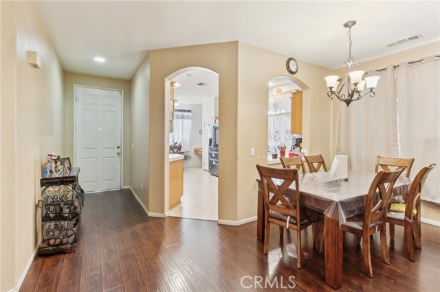 Detail Gallery Image 2 of 11 For 14551 Heatherdale Ct, Adelanto,  CA 92301 - 3 Beds | 2 Baths