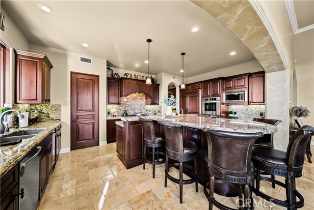 43650 La Cruz Drive, Temecula CA: https://media.crmls.org/medias/4ccf473f-d9b1-49fd-b145-059b3f315ef7.jpg