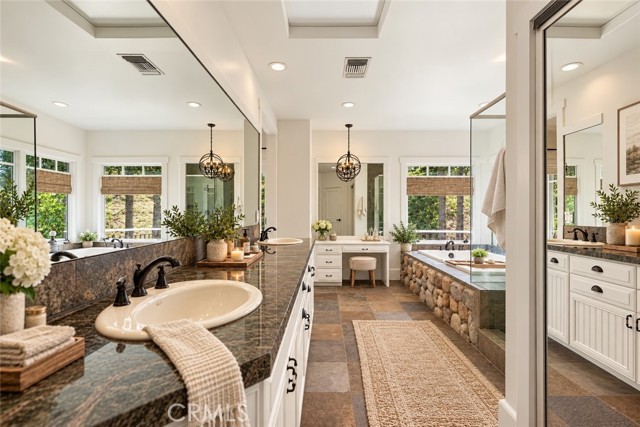 24305 Bridle Trail photo 13