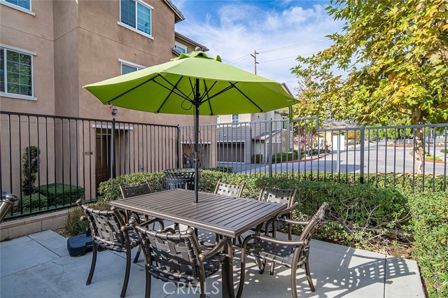 Detail Gallery Image 32 of 34 For 1052 Newberry Ln, Claremont,  CA 91711 - 2 Beds | 2/1 Baths