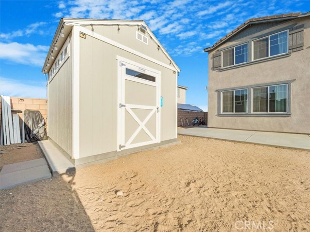 Detail Gallery Image 6 of 38 For 12708 Ojo Caliente St, Victorville,  CA 92392 - 4 Beds | 3 Baths