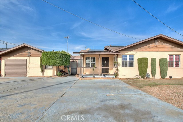 Detail Gallery Image 1 of 46 For 17196 Barbee St, Fontana,  CA 92336 - 2 Beds | 1 Baths