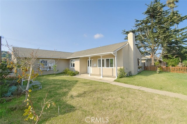 Detail Gallery Image 4 of 30 For 17451 Newland, Huntington Beach,  CA 92647 - 3 Beds | 2 Baths