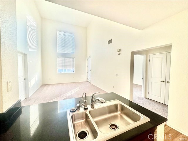 Detail Gallery Image 5 of 28 For 1470 Scholarship, Irvine,  CA 92612 - 2 Beds | 2 Baths