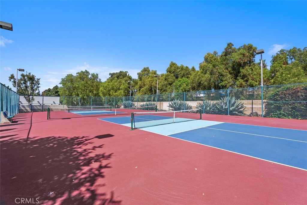 MLS #OC25225891 image #45