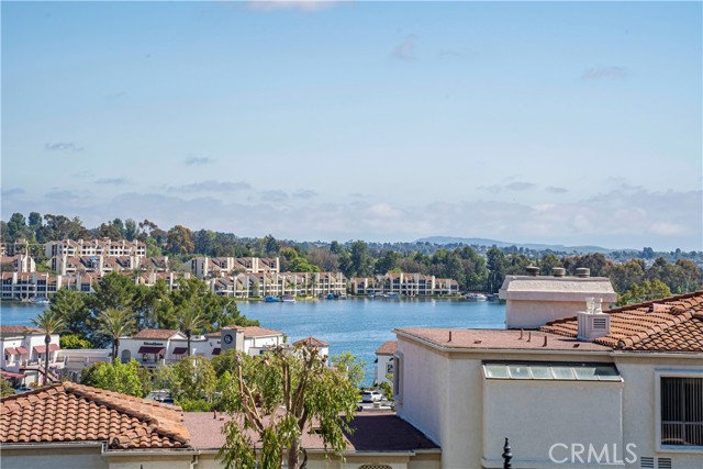 Detail Gallery Image 2 of 48 For 27784 Arta #10,  Mission Viejo,  CA 92692 - 2 Beds | 2 Baths