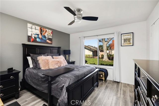 40 Tangerine, Irvine CA: https://media.crmls.org/medias/4cd38805-0f45-4327-85b8-fc0af758304c.jpg