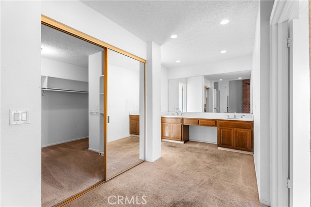 25496 Coral Wood Street, Lake Forest CA: https://media.crmls.org/medias/4cd3c4af-50db-4a7e-b2dd-71fae59b9864.jpg
