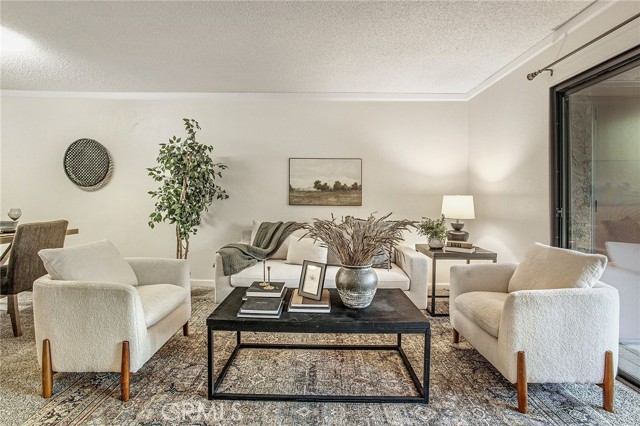 Detail Gallery Image 5 of 24 For 1420 Sherman Ave #5,  Chico,  CA 95926 - 2 Beds | 2 Baths