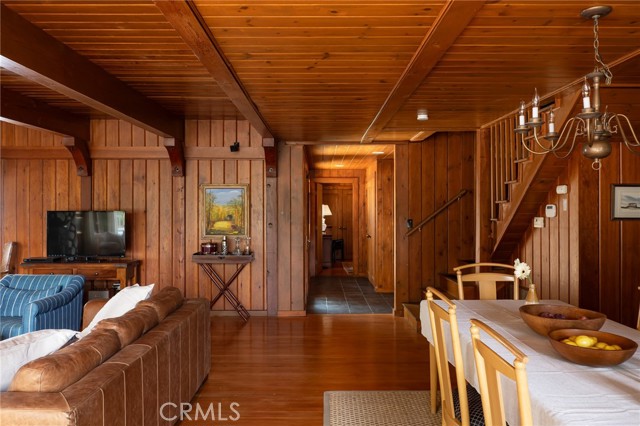 Detail Gallery Image 8 of 44 For 28819 North Shore Rd, Lake Arrowhead,  CA 92352 - 6 Beds | 6 Baths