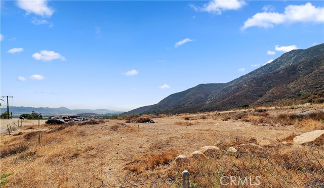 Detail Gallery Image 29 of 29 For 17525 Bodkin Ave, Lake Elsinore,  CA 92530 - 3 Beds | 2/1 Baths