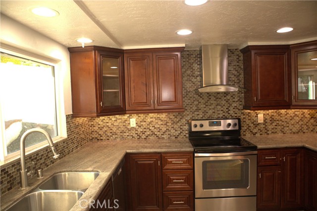 Detail Gallery Image 10 of 31 For 12684 Hinton Way, North Tustin,  CA 92705 - 4 Beds | 2 Baths