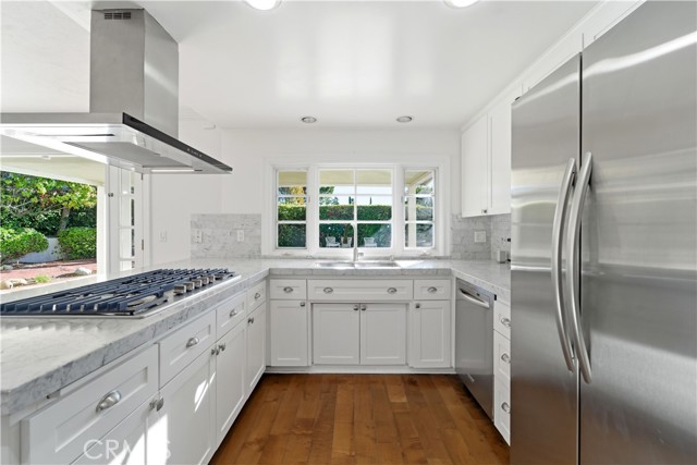 Detail Gallery Image 12 of 45 For 11344 Baird Ave, Porter Ranch,  CA 91326 - 4 Beds | 3 Baths