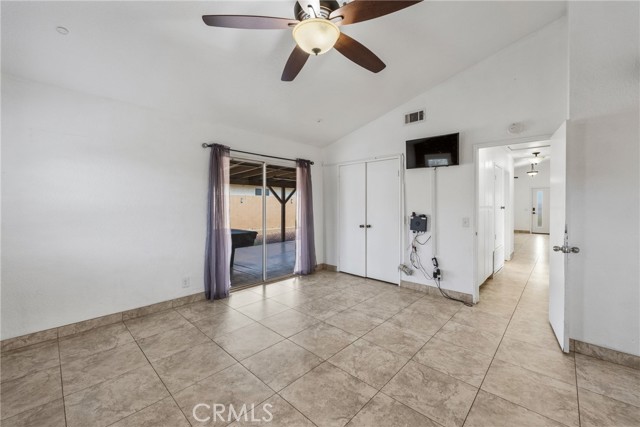 Image 22 of 43 For 13815 Del Ray