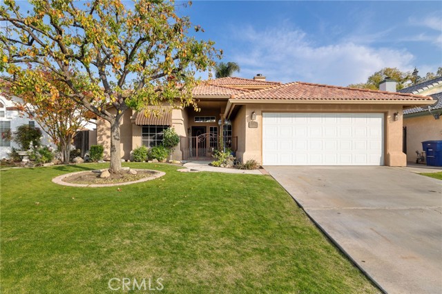 Detail Gallery Image 1 of 34 For 716 Harvest Creek Rd, Bakersfield,  CA 93312 - 3 Beds | 2 Baths