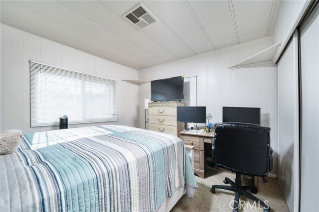 1512 E 5th Street, Ontario CA: https://media.crmls.org/medias/4cd7c72f-5b82-4423-ac56-32eef7996843.jpg