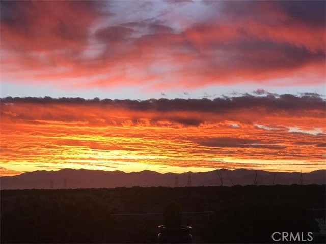 Detail Gallery Image 39 of 40 For 10328 El Centro, Oak Hills,  CA 92344 - 5 Beds | 4 Baths