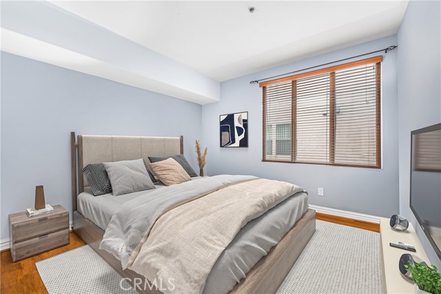 Detail Gallery Image 19 of 33 For 10913 Whipple St #302,  Toluca Lake,  CA 91602 - 2 Beds | 2 Baths