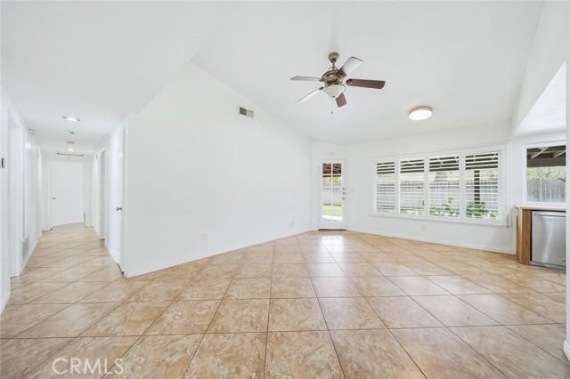 Detail Gallery Image 18 of 38 For 1080 Brentwood, Rialto,  CA 92376 - 3 Beds | 2 Baths