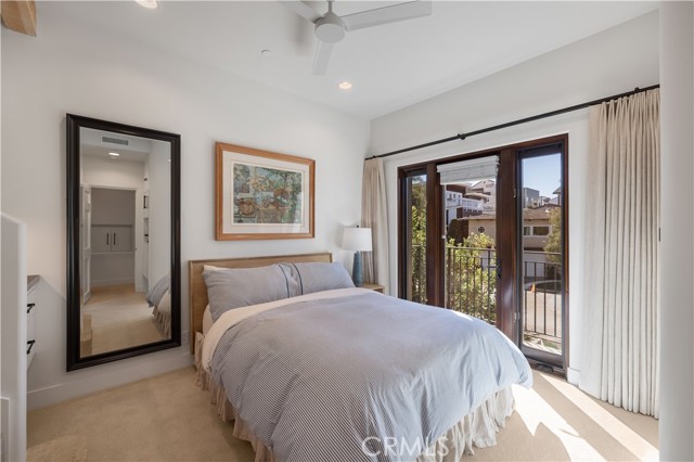 Detail Gallery Image 23 of 28 For 2204 Waterfront Dr, Corona Del Mar,  CA 92625 - 5 Beds | 5/1 Baths