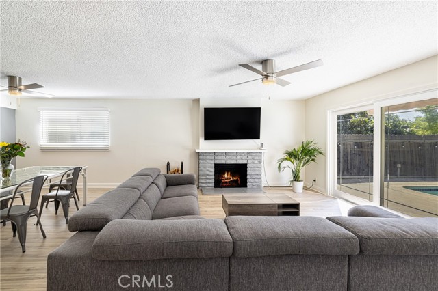 559 Houston Drive photo 3