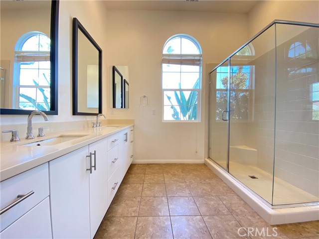 800 E Promenade Unit A, Azusa CA: https://media.crmls.org/medias/4cdd7a17-646e-4f01-b9b8-820fb98cacc3.jpg