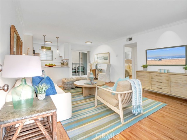 2411 Prospect Avenue, Hermosa Beach, California 90254, 1 Bedroom Bedrooms, ,1 BathroomBathrooms,Residential,Sold,Prospect,PV22093265