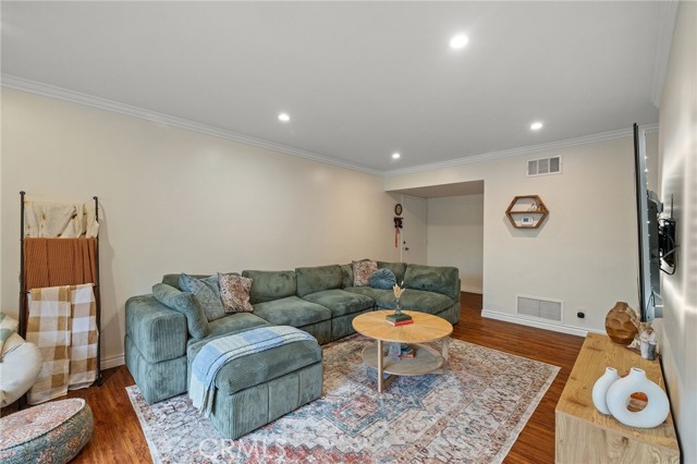 Detail Gallery Image 6 of 48 For 985 S Idaho St #46,  La Habra,  CA 90631 - 2 Beds | 2 Baths