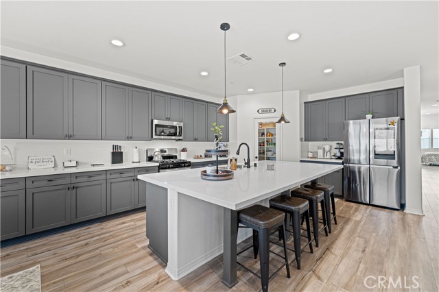 Detail Gallery Image 22 of 66 For 41727 Wayladn Ct, Quartz Hill,  CA 93536 - 5 Beds | 4 Baths
