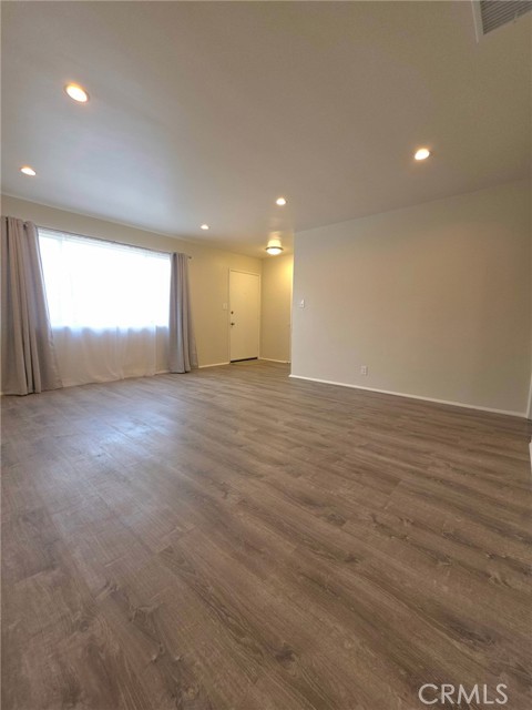866 Random Lane, Duarte CA: https://media.crmls.org/medias/4cde21ef-ba24-47fb-9927-867a7fbccf53.jpg