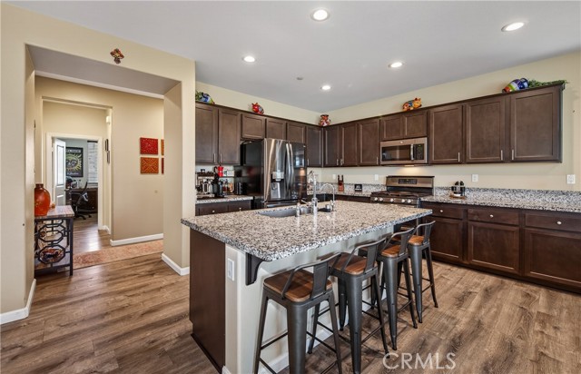 Detail Gallery Image 5 of 33 For 1335 Alpine Ave, Beaumont,  CA 92223 - 4 Beds | 3 Baths