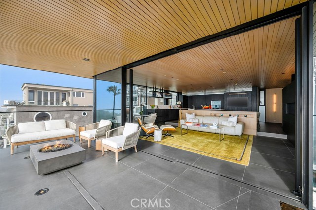4320 The Strand, Manhattan Beach CA: https://media.crmls.org/medias/4cdf02e9-d8da-4476-a9de-5670f4df7073.jpg