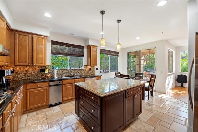 Detail Gallery Image 18 of 50 For 2310 Crown Point Ct, Oxnard,  CA 93036 - 4 Beds | 3 Baths