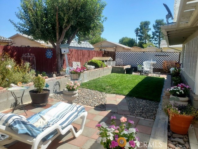 21621 Sandia Road, Apple Valley CA: https://media.crmls.org/medias/4cdf5b53-4804-4c32-a1db-361181ef5d91.jpg