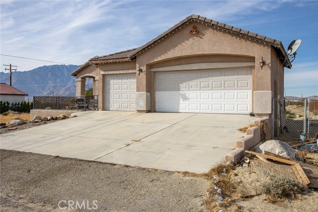 Detail Gallery Image 2 of 25 For 16567 Maunaloa Rd, Desert Hot Springs,  CA 92240 - 3 Beds | 2 Baths