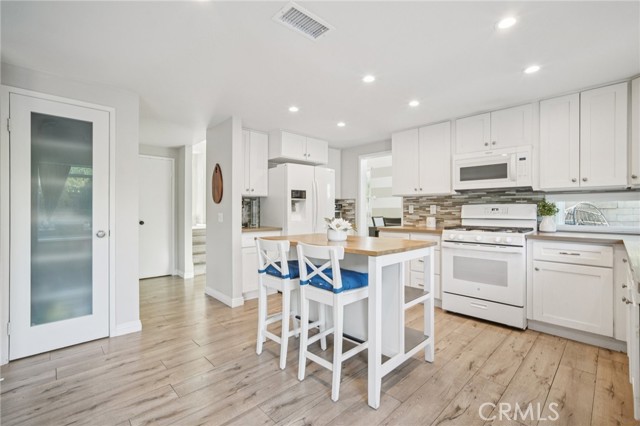 Detail Gallery Image 5 of 46 For 27301 Monforte, Mission Viejo,  CA 92692 - 3 Beds | 2/1 Baths