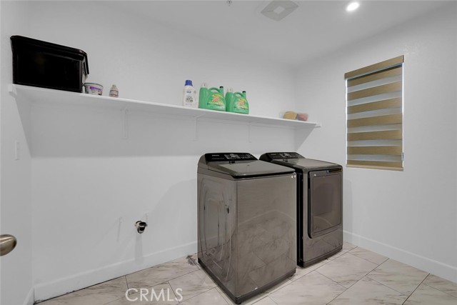 Detail Gallery Image 46 of 54 For 882 Kirkwood Ct, Olivehurst,  CA 95961 - 6 Beds | 3/1 Baths