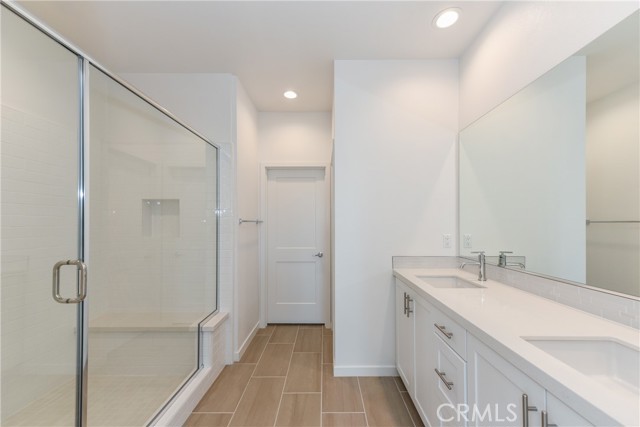 115 Allusion, Irvine CA: https://media.crmls.org/medias/4ce199b0-d30c-42c0-a8f6-2ab51819b77d.jpg