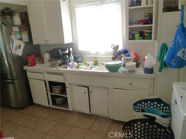 Detail Gallery Image 8 of 25 For 936 N Enid, Azusa,  CA 91702 - 4 Beds | 2 Baths