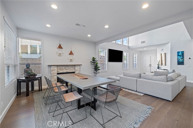 Detail Gallery Image 11 of 55 For 325 E Concord, Placentia,  CA 92870 - 5 Beds | 2/1 Baths