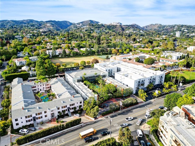 Detail Gallery Image 27 of 29 For 11767 W Sunset Bld #105,  Los Angeles,  CA 90049 - 1 Beds | 1/1 Baths