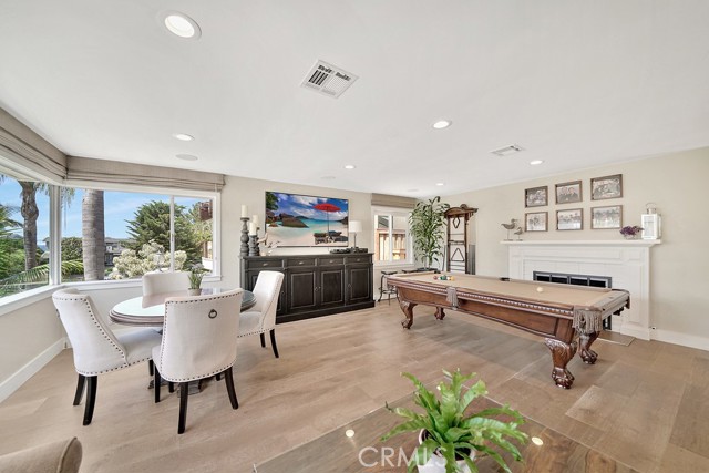 Detail Gallery Image 8 of 29 For 314 W Avenida Valencia, San Clemente,  CA 92672 - 4 Beds | 4 Baths