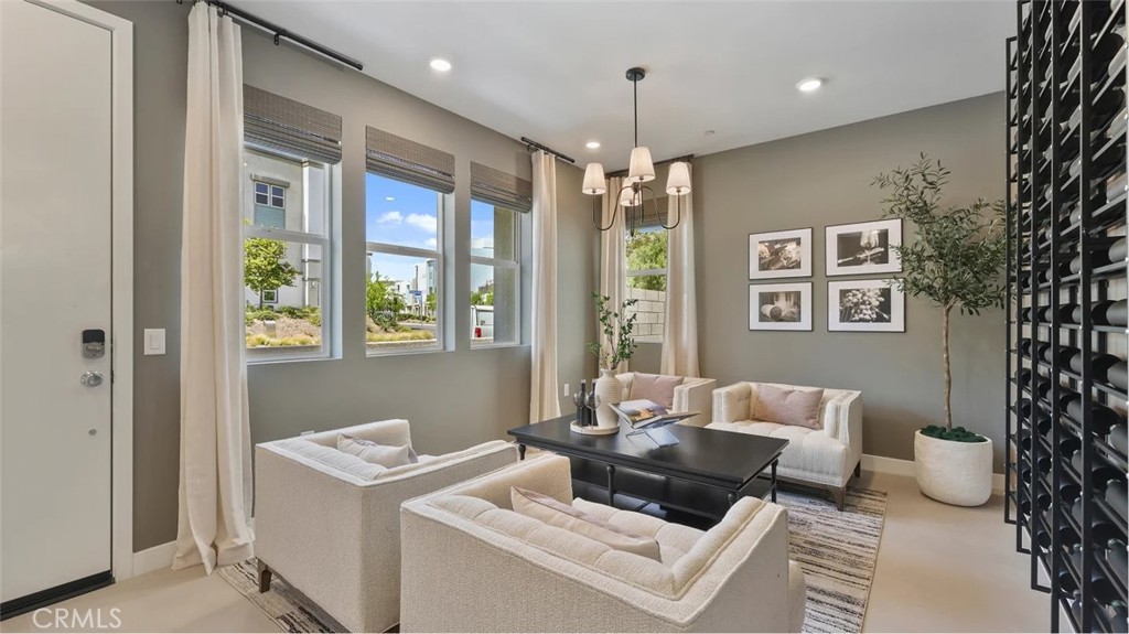 MLS #OC25268404 image #6