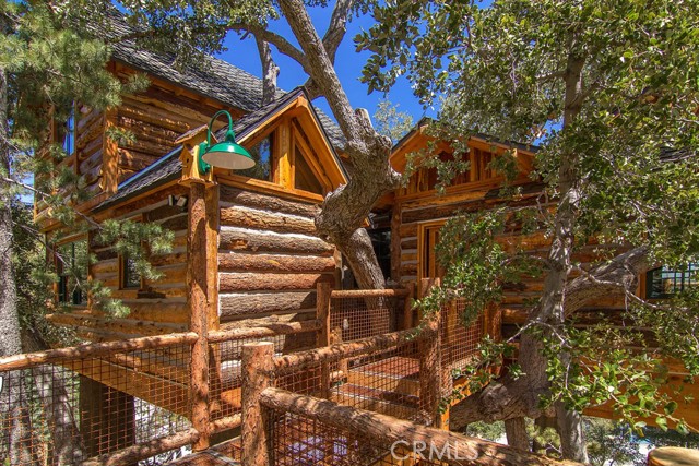 Detail Gallery Image 2 of 52 For 26329 Spyglass, Lake Arrowhead,  CA 92352 - 5 Beds | 3/1 Baths